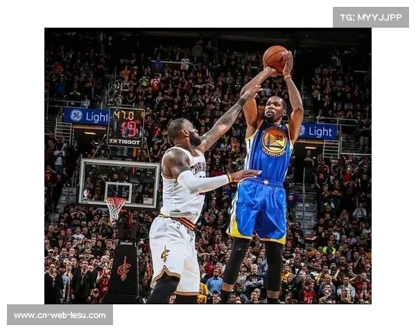 詹姆斯圣诞夜主场战杜兰特，传奇对决第44幕上演